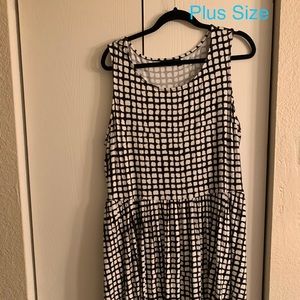Black and white dress with pockets! Size 1X